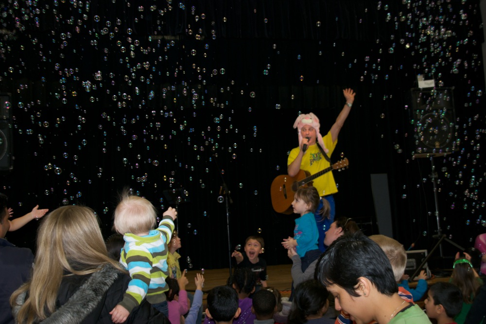 children's entertainer